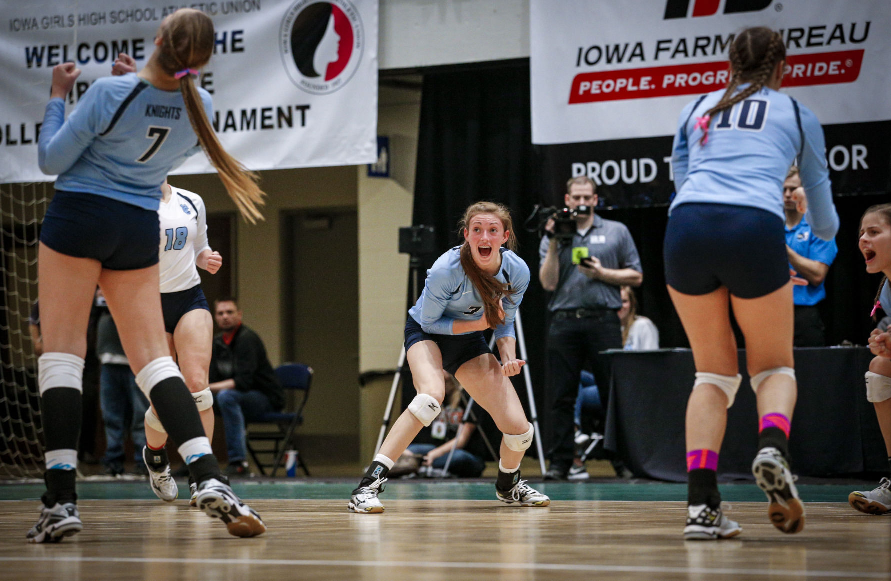 Unity Christian vs Mediapolis state volleyball